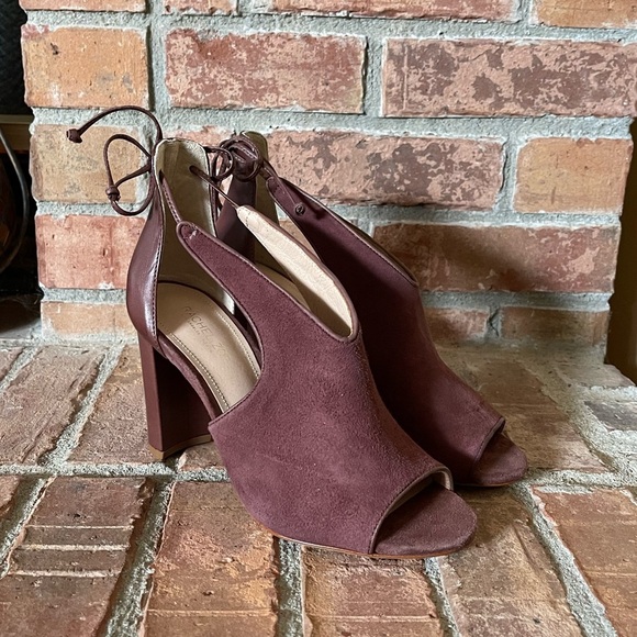 NEW Rachel Zoe Stephanie Peep Toe Sandals in Dark Rosewood - Picture 1 of 10